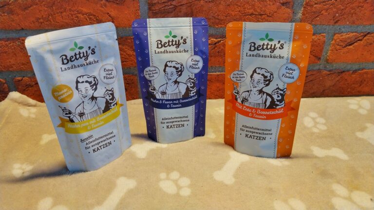 „Betty’s Landhausküche: Premium-Nassfutter, das selbst wählerische Katzen überzeugt“*